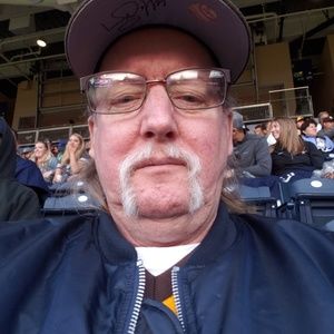 Meet your Posher, Chuck